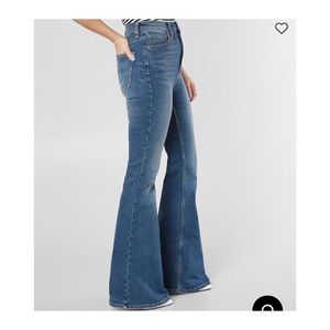 CRVY Robin Flare Stretch Jean
